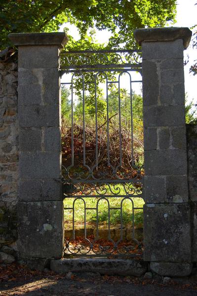 grille d'accès au parc, vue générale