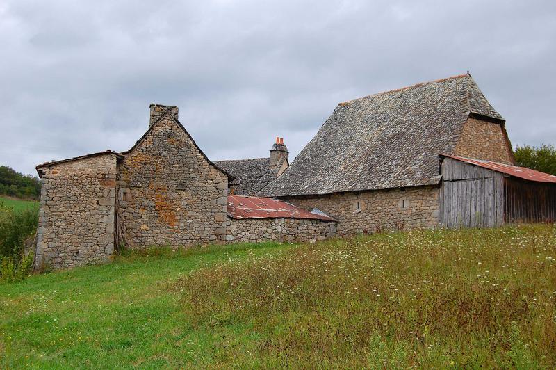 vue générale des bâtiments, façades est