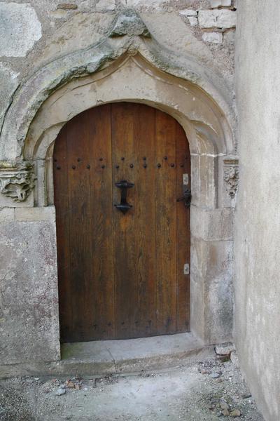 porte d'accès, façade nord, vue générale