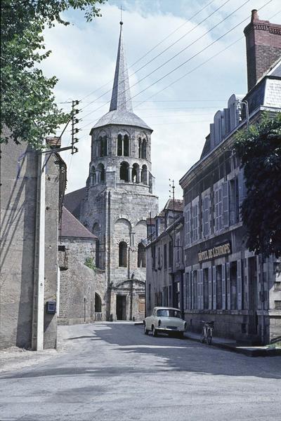 Clocher, côté ouest