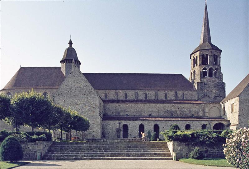 Façade nord sur un jardin