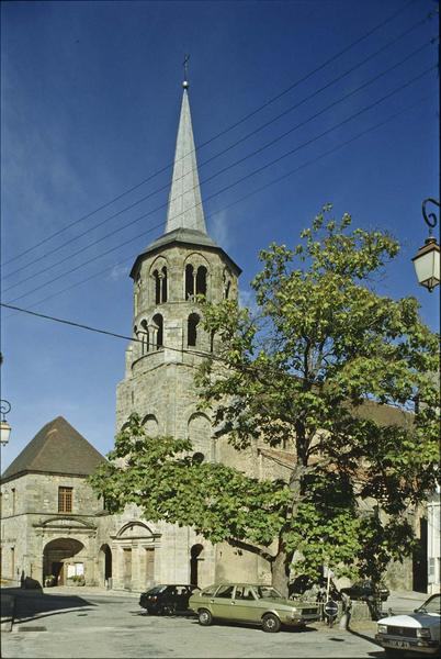 Clocher, côté ouest