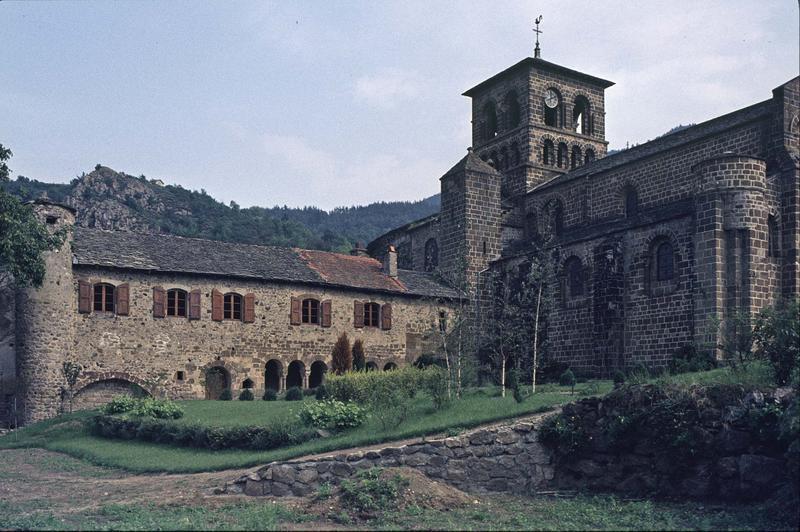 Ensemble nord-ouest et bâtiment sur jardin