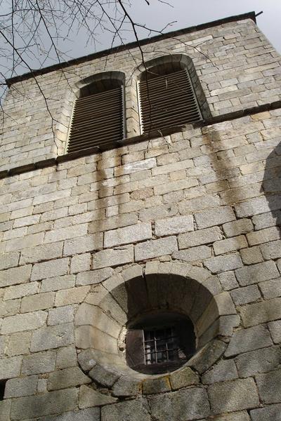 vue partielle du clocher, façade ouest