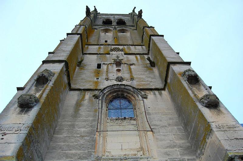 vue partielle du clocher, versant sud