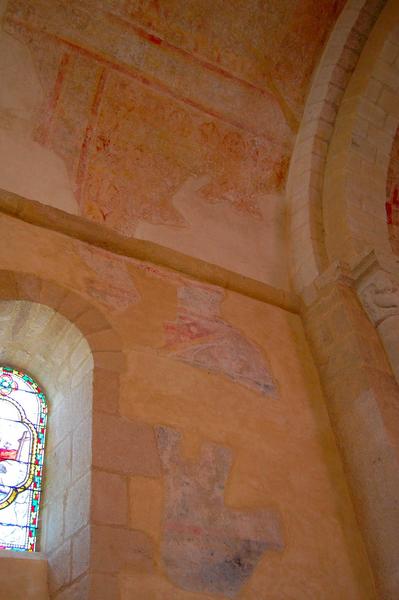 peintures monumentales du choeur : Christ en majesté, le martyre de saint Laurent (?), vue partielle