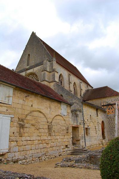 vue partielle de l'ancienne église abbatiale, ensemble sud