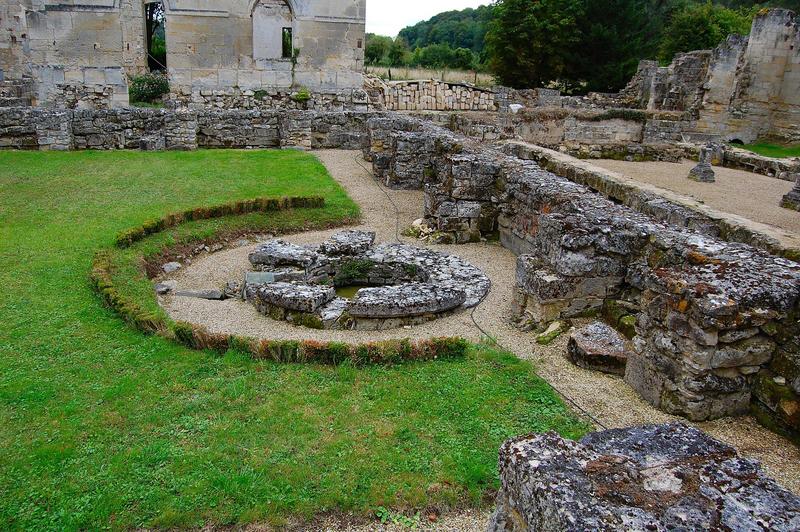 vue partielle de l'ancien cloître