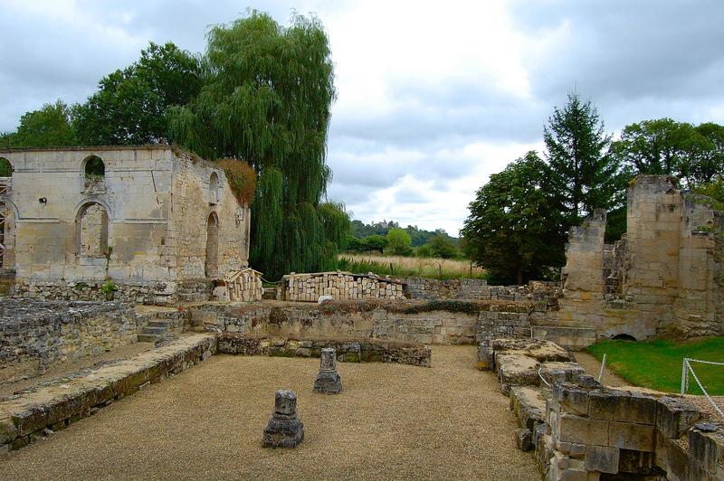 vue partielle des ruines de la salle capitulaire