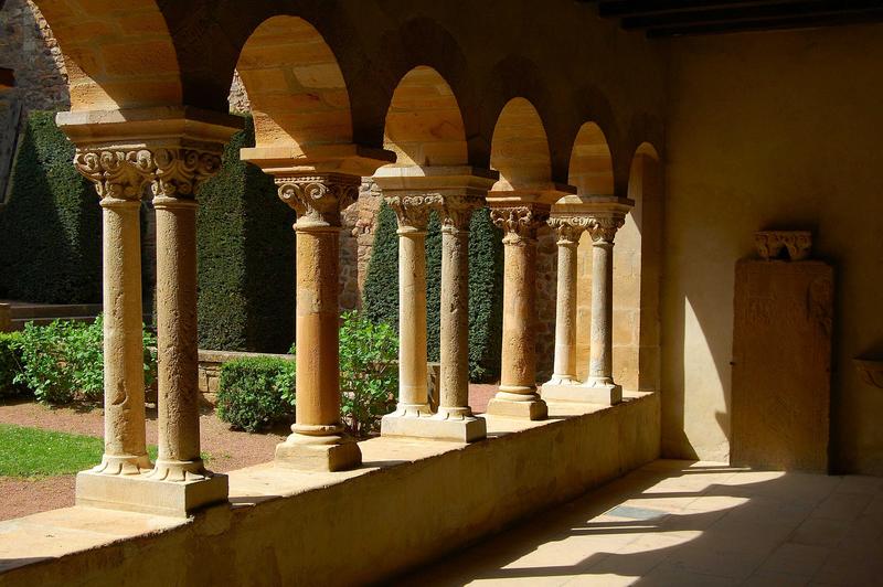 vue partielle de la galerie est du cloître