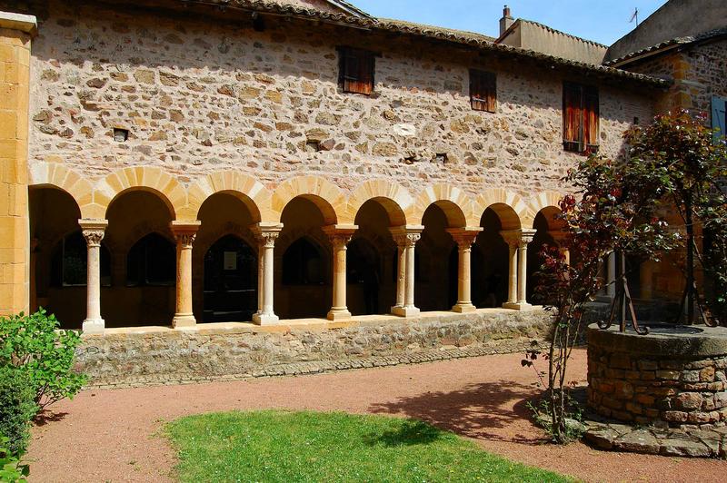 vue générale de la galerie est du cloître