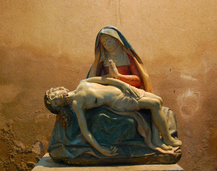 groupe sculpté : Vierge de pitié, vue générale