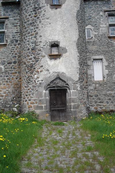 vue générale de la porte d'entrée de la façade sud