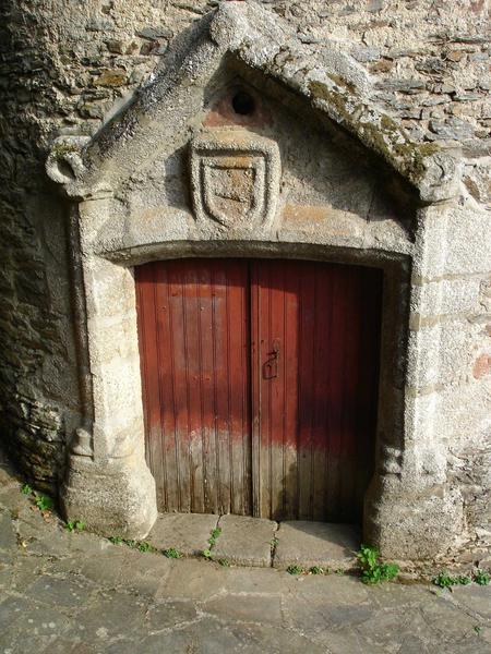 vue générale de la porte d'entrée, façade ouest