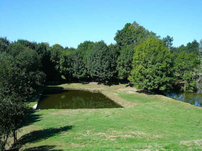 vue générale de la pièce d'eau du jardin ouest