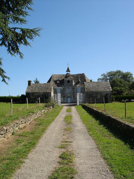 vue générale de la façade ouest du grenier à céréales