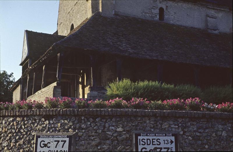 Façade ouest : galerie du porche extérieur