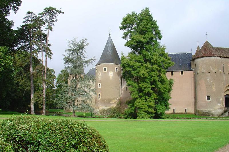 Vue partielle du mur d'enceinte sud