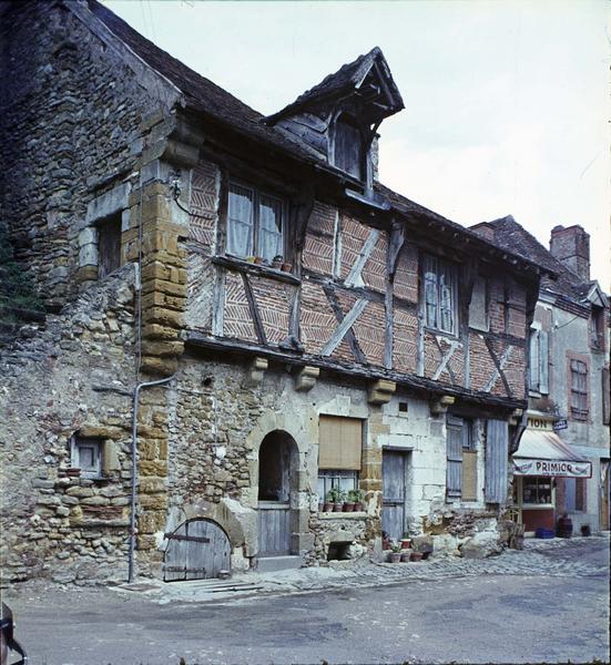 Ensemble sud-ouest, galerie du porche extérieur