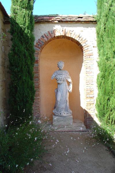 détail d'une statue située dans les jardins