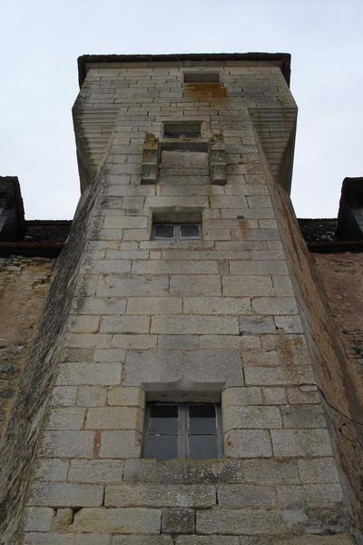 vue générale de la partie supérieure de la tour d'escalier