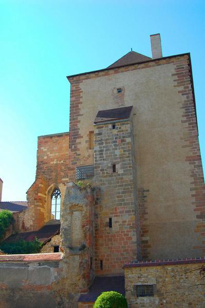 Ancien château ou Palais des ducs de Bourbon