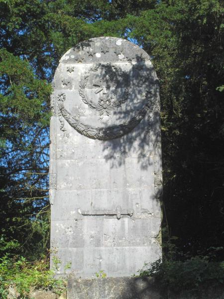 vue partielle du tombeau du général Leclerc