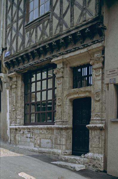 Façade à pans de bois sur la rue Saint-Lubin