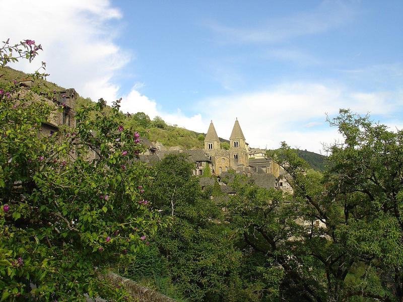 vue générale de l'abbaye dans son environnement