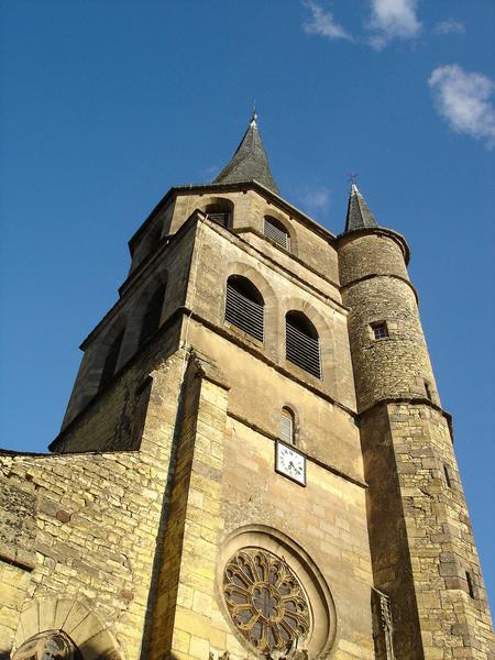 vue partielle du clocher