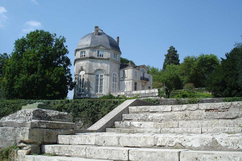 vue générale, façades sud et est