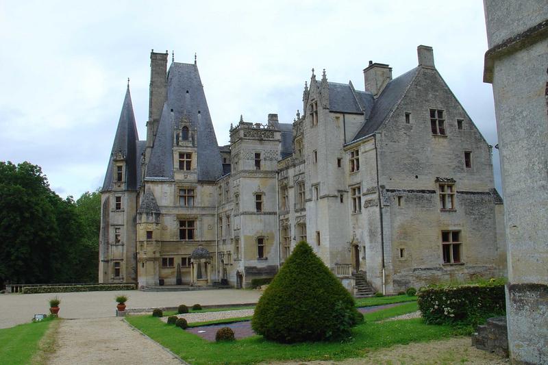 Château de Fontaine-Henry