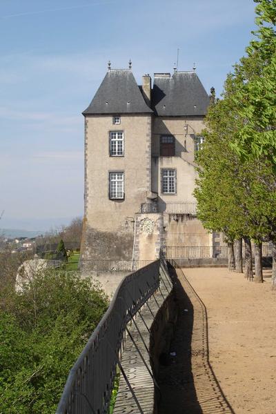 vue partielle de la façade est