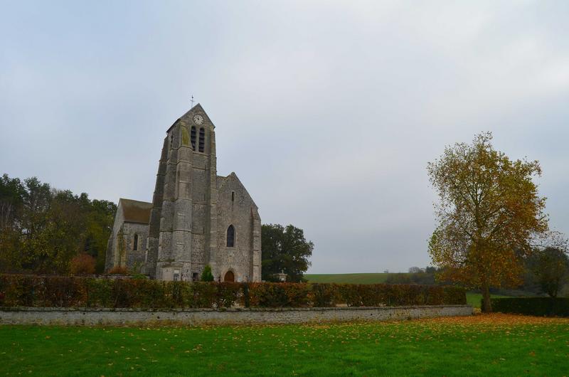 vue générale de l'église dans son environnement, façade occidentale