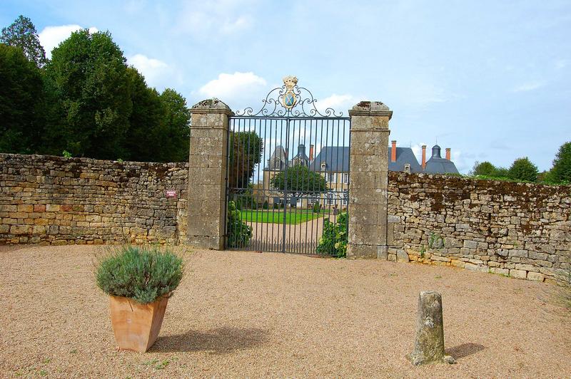 vue générale de la grille d'accès sud