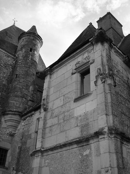 façade Nord, vue partielle, cour intérieure