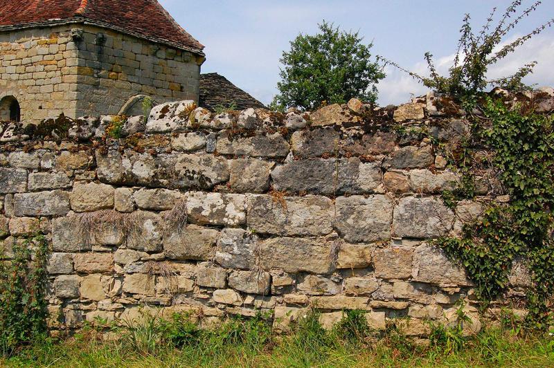 mur de clôture de l'ancien cimetière, vue partielle