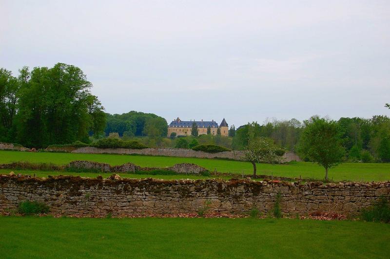 vue générale du château dans son environnement