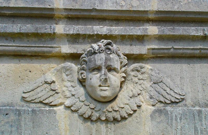 façade Nord, détail sculpté : tête d'ange