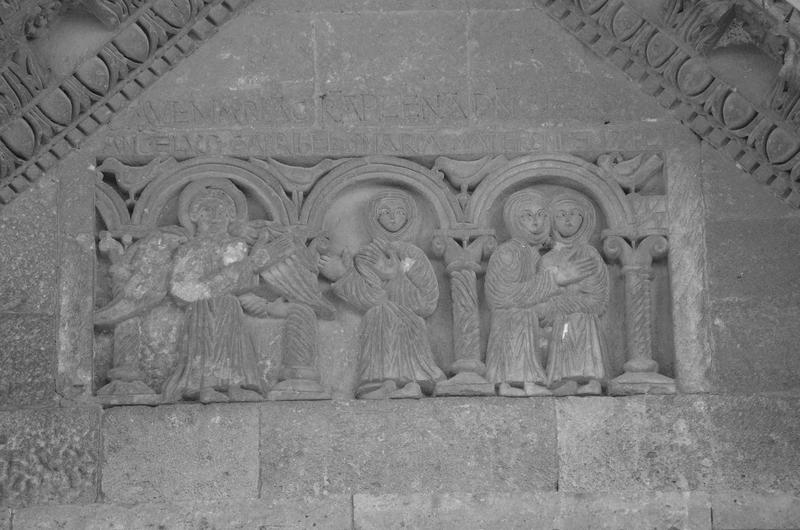 façade occidentale, détail, bas relief : l'Annonciation, la Visitation