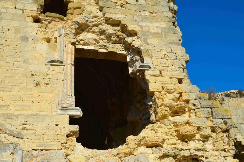 ancienne fenêtre à meneau, façade Sud, vue générale