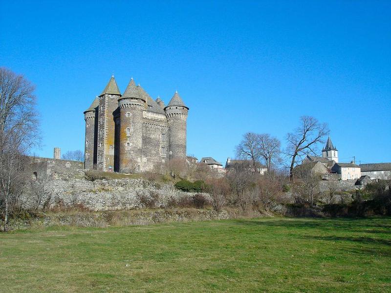 vue générale du château dans son environnement