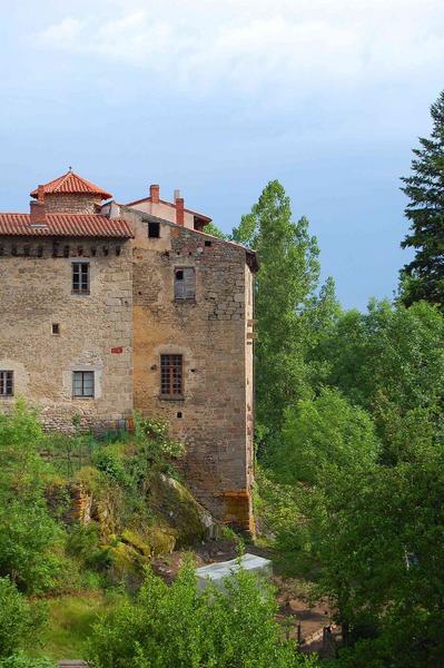 façade sud de l'aile est du prieuré, vue générale