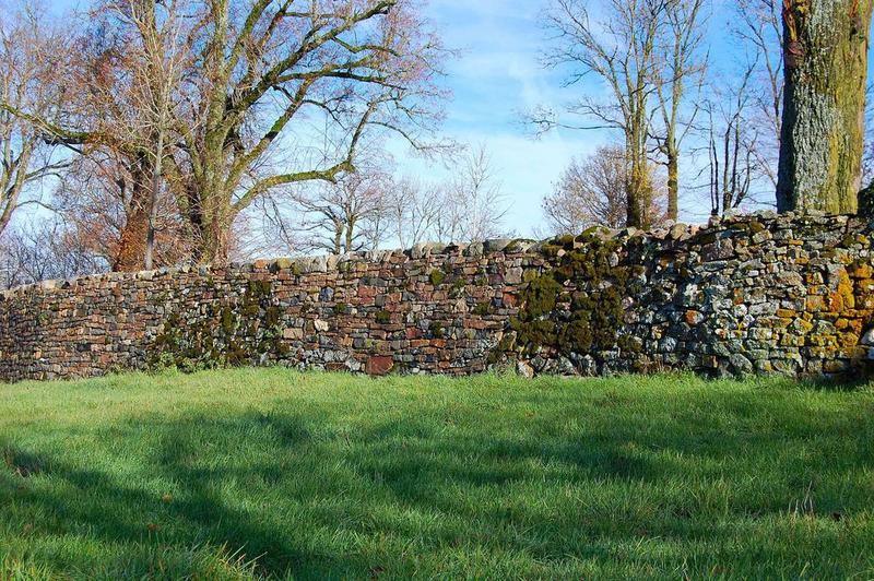 mur de clôture du jardin, vue partielle