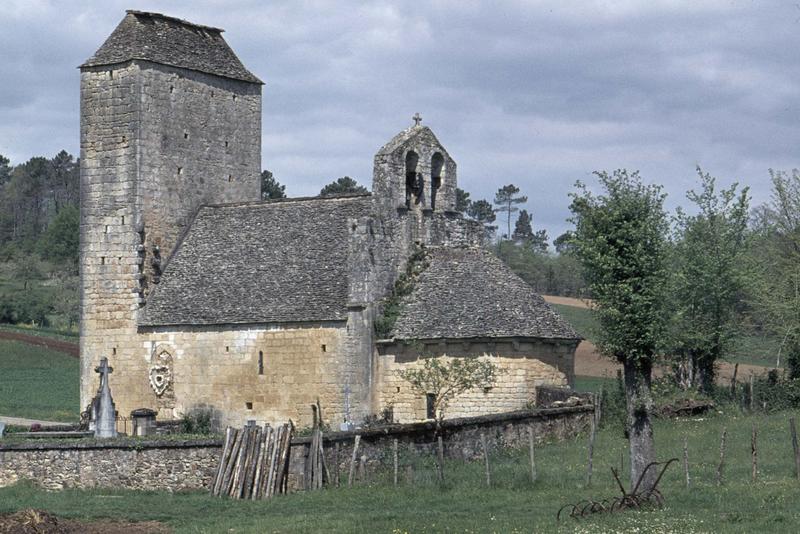 Ensemble sud-est et clocher-mur