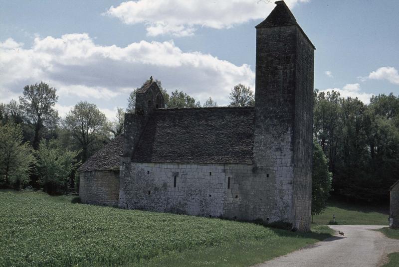 Ensemble nord-est et clocher-mur