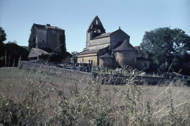 Ensemble sud et la maison du prieur