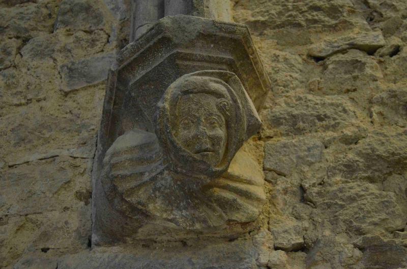 salle carrée, culot sculpté : personnage masculin (?)