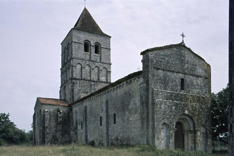 Ensemble nord-ouest et clocher