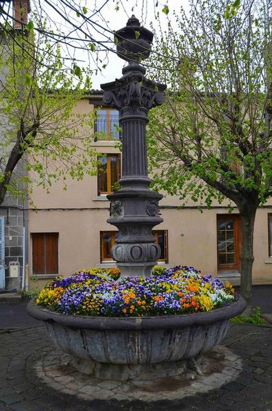 Fontaine de la Croix de la Mission